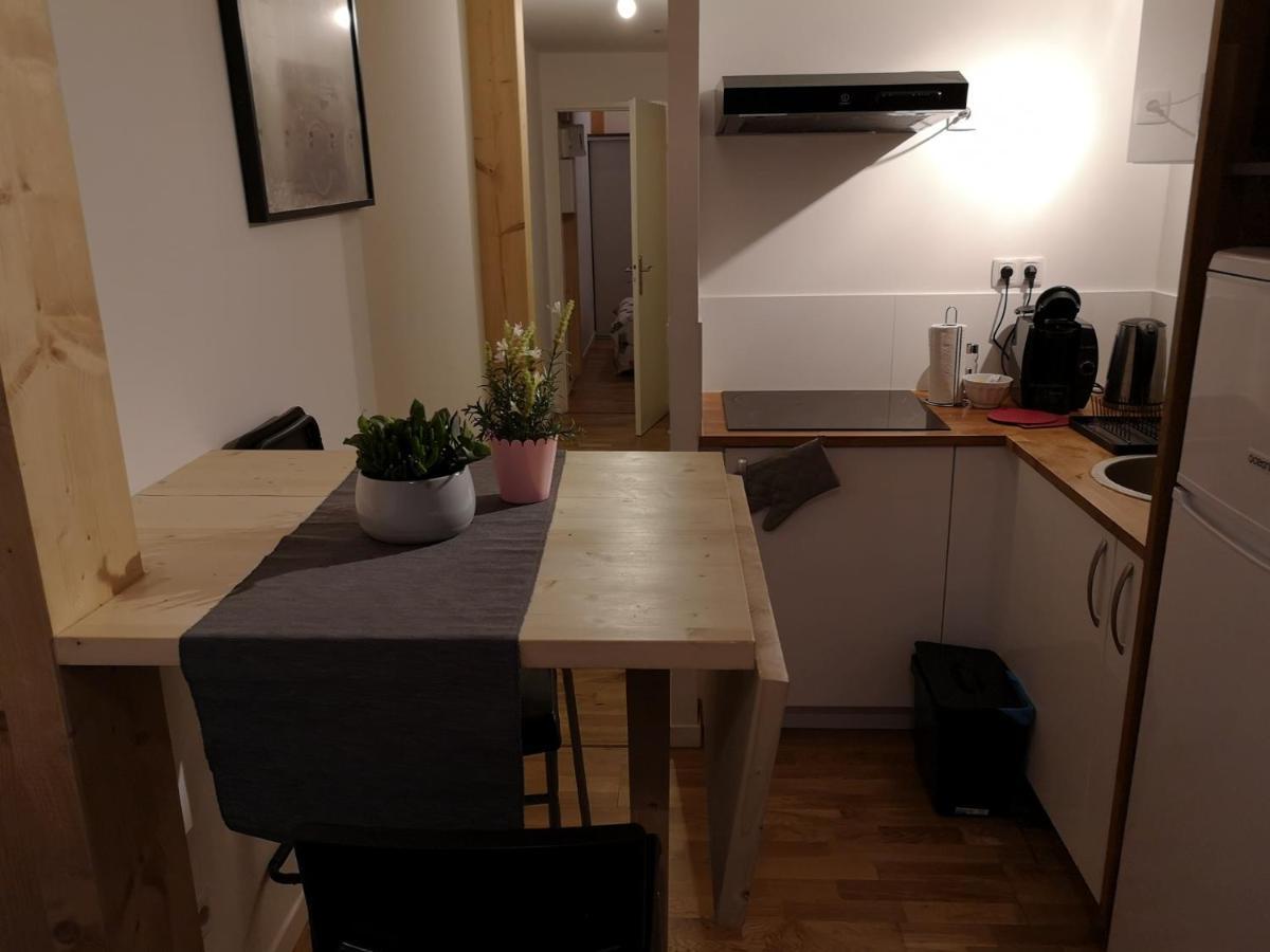 Maison 2 Chambres, Cosy, Proche Métro Appartamento